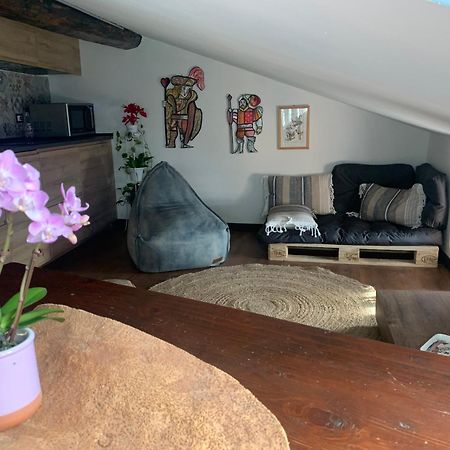 Apartmán La Soffitta Sul Porto Janov Exteriér fotografie