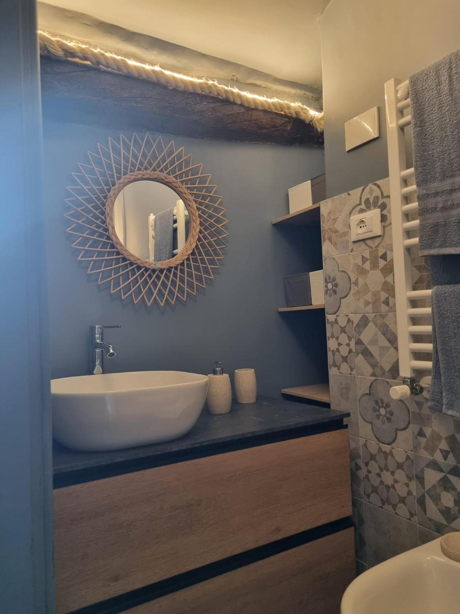 Apartmán La Soffitta Sul Porto Janov Exteriér fotografie